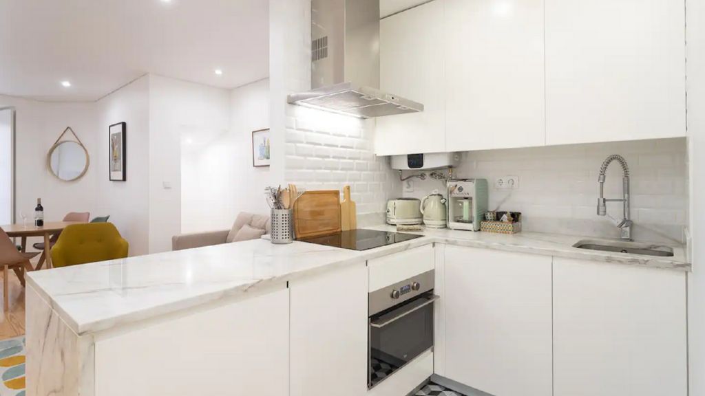 Comfortable Apartment in Bairro Alto by LovelyStay