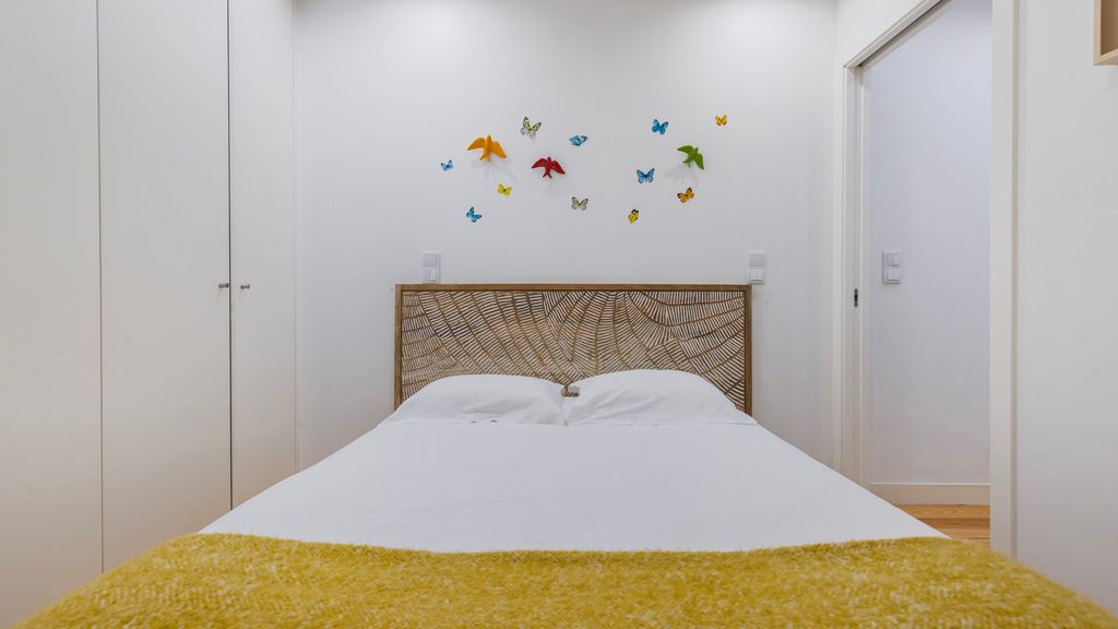 Modern Apartment in Bairro Alto by LovelyStay