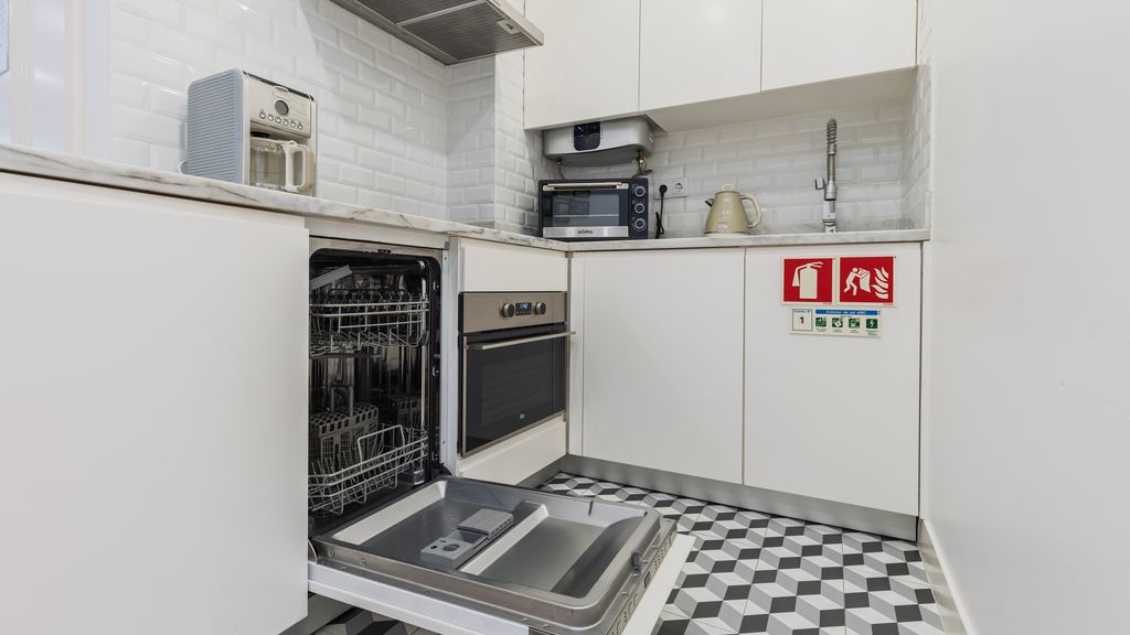 Charming Apartment in Bairro Alto by LovelyStay