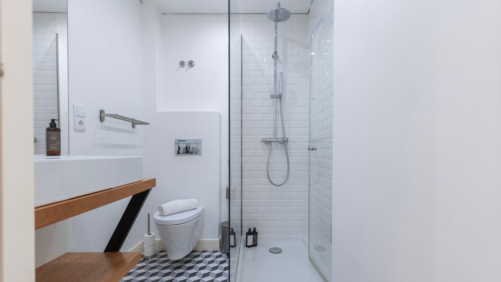 Charming Apartment in Bairro Alto by LovelyStay