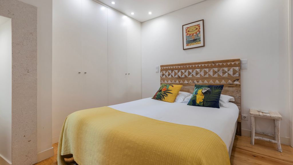 Charming Apartment in Bairro Alto by LovelyStay