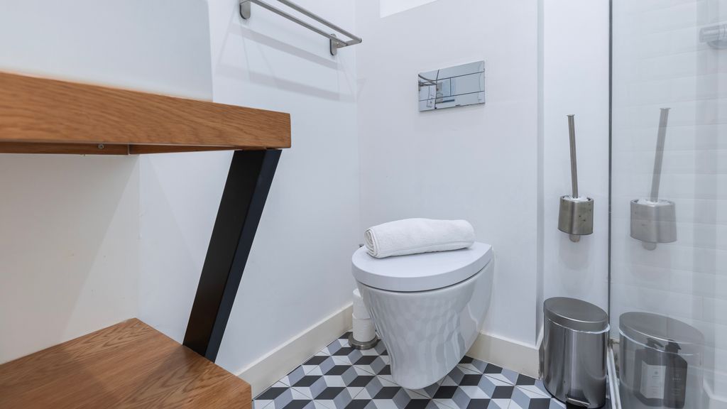 Charming Apartment in Bairro Alto by LovelyStay