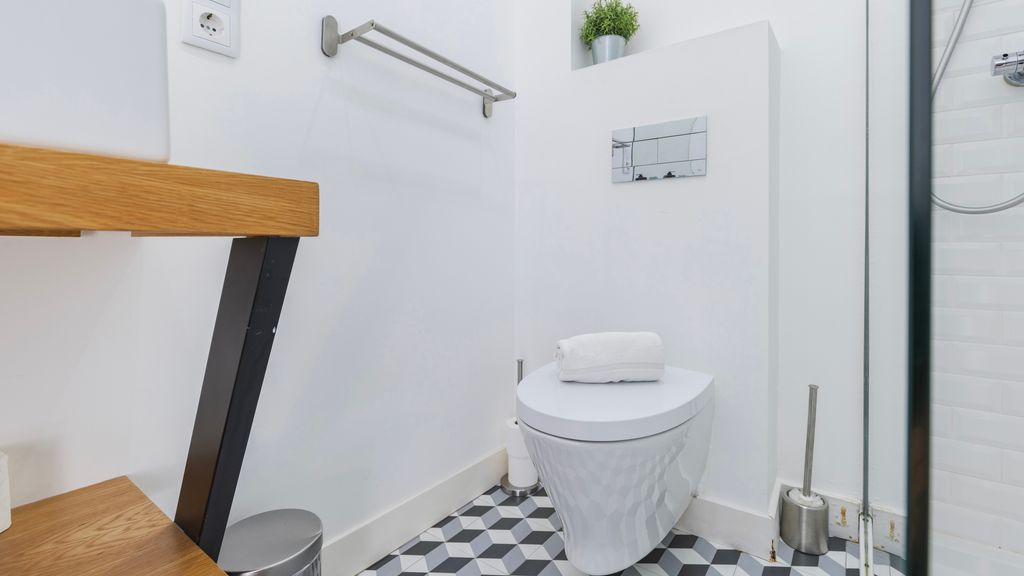 Cosy Apartment in Bairro Alto by LovelyStay