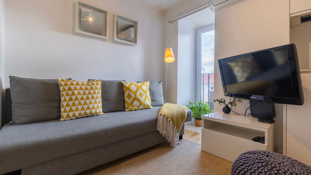 Cozy 1BDR Apartment by LovelyStay