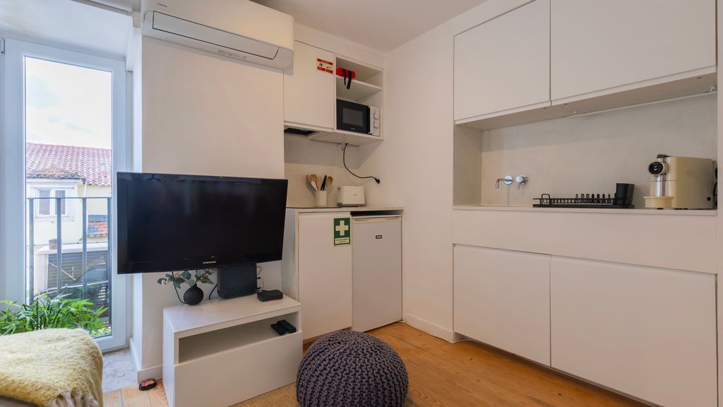 Cozy 1BDR Apartment by LovelyStay