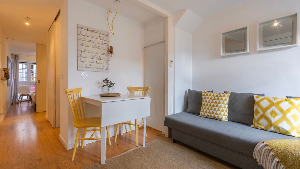Cozy 1BDR Apartment by LovelyStay