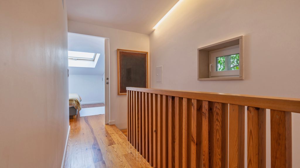 Modern & Hidden Apartment by LovelyStay