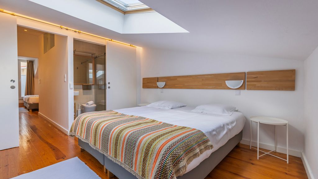 Modern & Hidden Apartment by LovelyStay