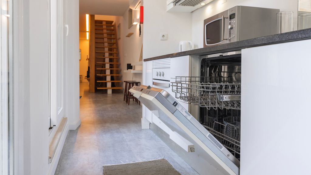 Modern & Hidden Apartment by LovelyStay