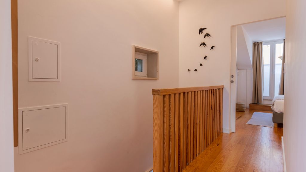 Modern & Hidden Apartment by LovelyStay
