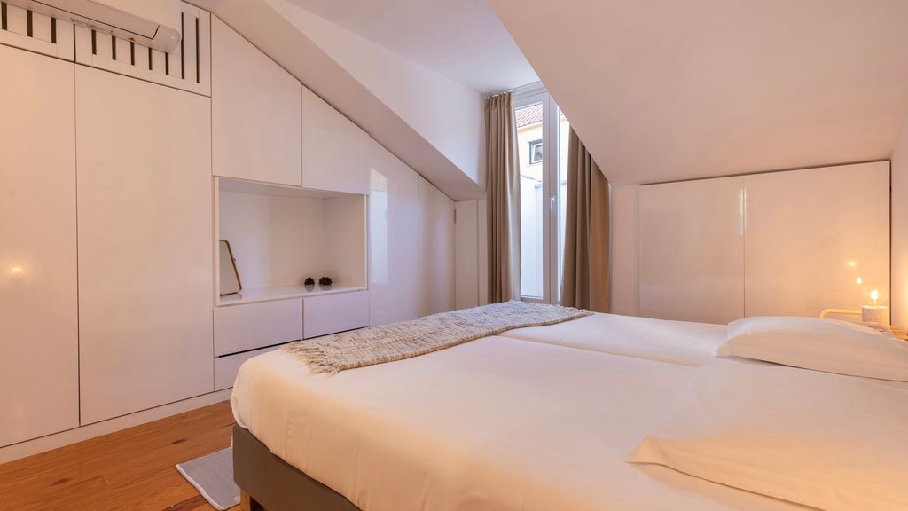 Modern & Hidden Apartment by LovelyStay