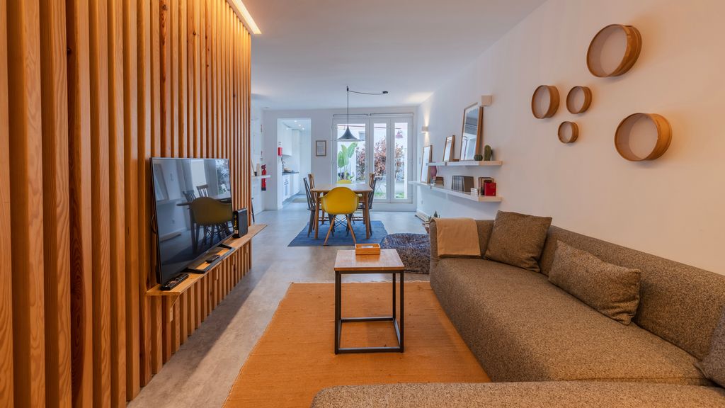 Modern & Hidden Apartment by LovelyStay