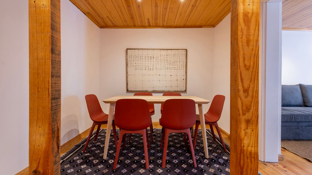 The Lisbon Serenity Apartment by LovelyStay
