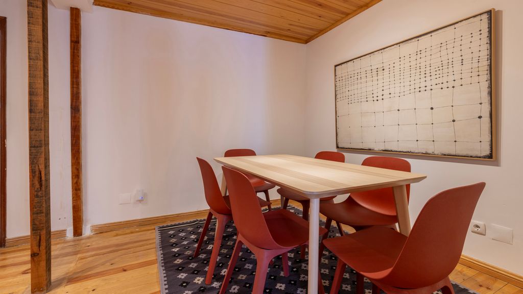 The Lisbon Serenity Apartment by LovelyStay