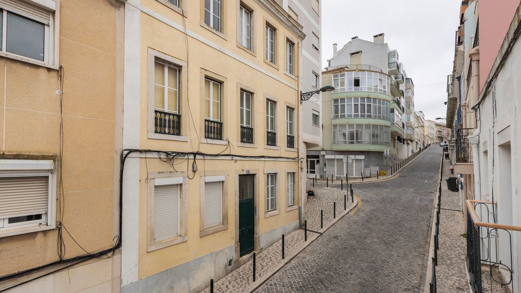 The Lisbon Serenity Apartment by LovelyStay