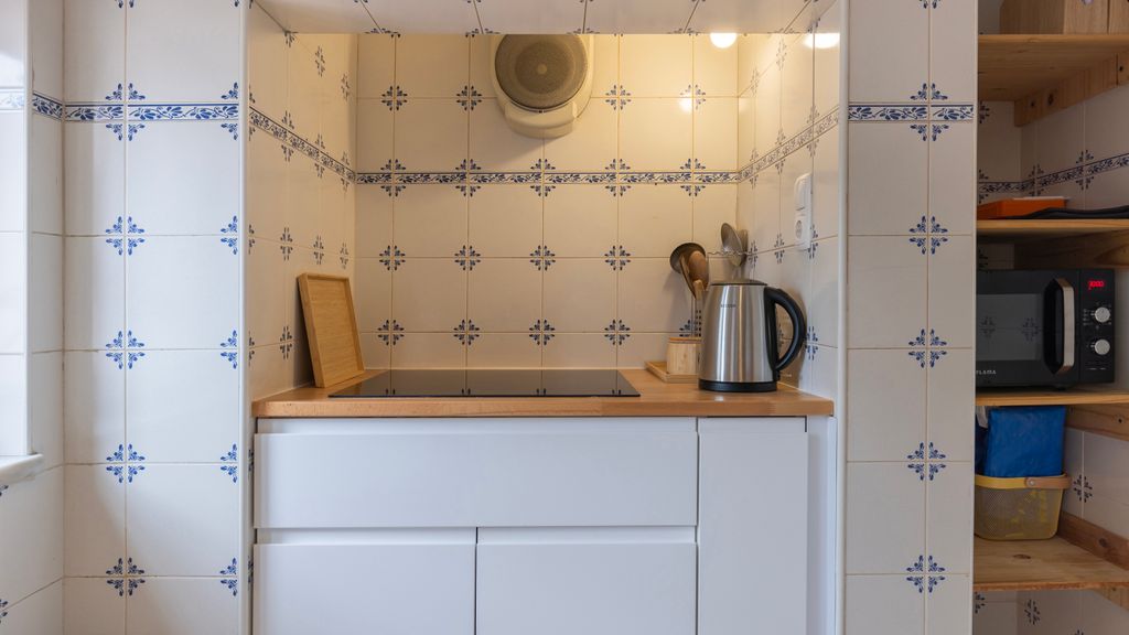 The Lisbon Serenity Apartment by LovelyStay