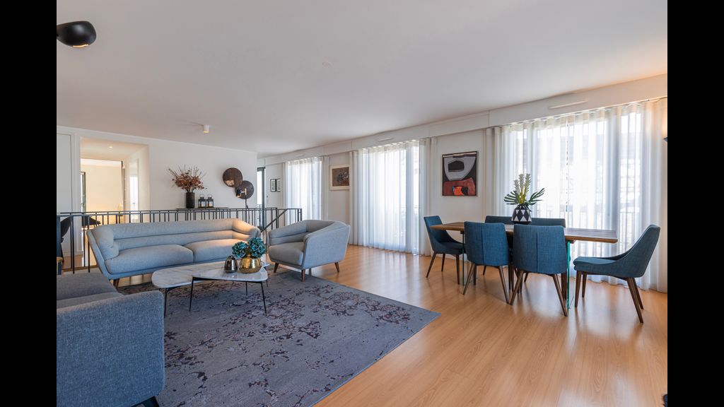 Panorama - Luxurious Penthouse by LovelyStay