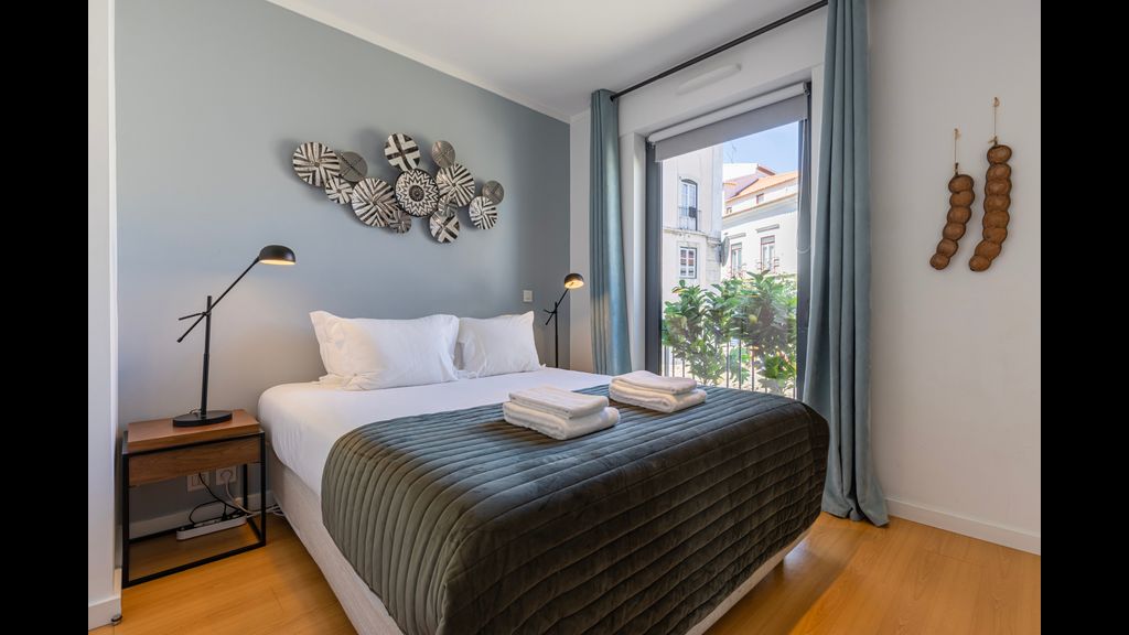 Panorama - Luxurious Penthouse by LovelyStay