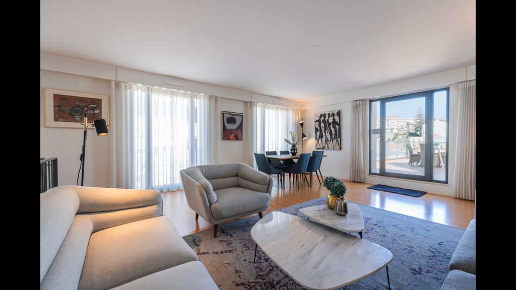 Panorama - Luxurious Penthouse by LovelyStay