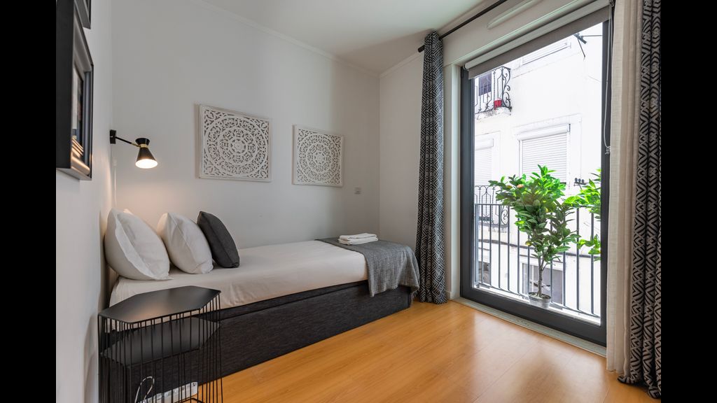 Panorama - Luxurious Penthouse by LovelyStay