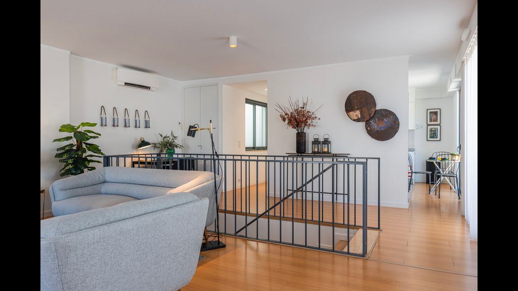 Panorama - Luxurious Penthouse by LovelyStay