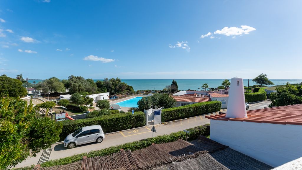 Ocean View 2 BDR House With Patio by LovelyStay