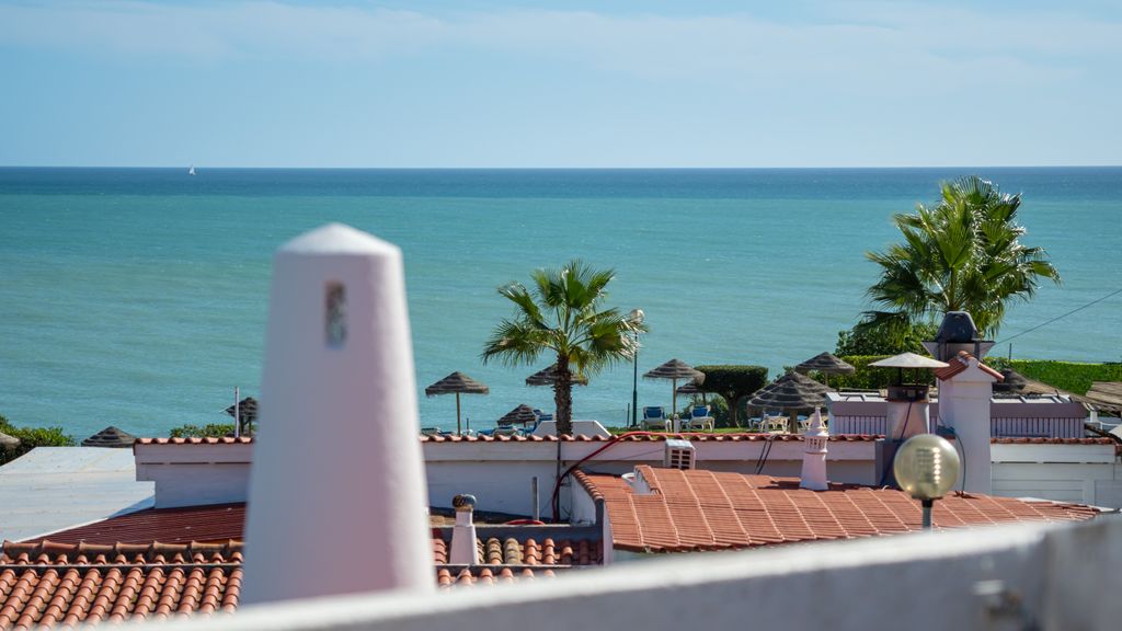 Ocean View 2 BDR House With Patio by LovelyStay