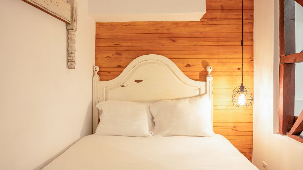 Cozy Getaway in Alfama by LovelyStay