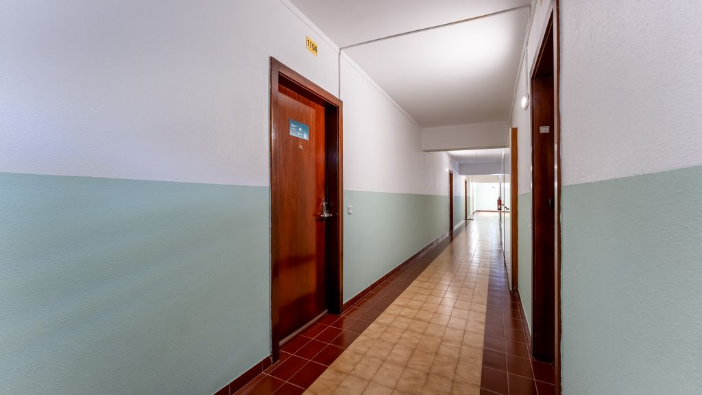 Serene Blue 1 BDR Flat With Balcony by LovelyStay