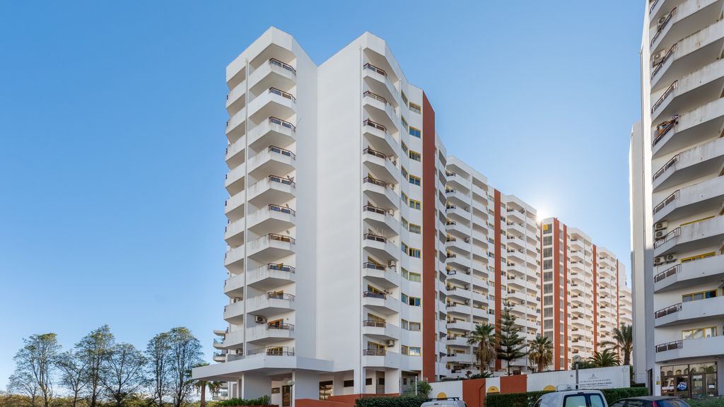 Serene Blue 1 BDR Flat With Balcony by LovelyStay