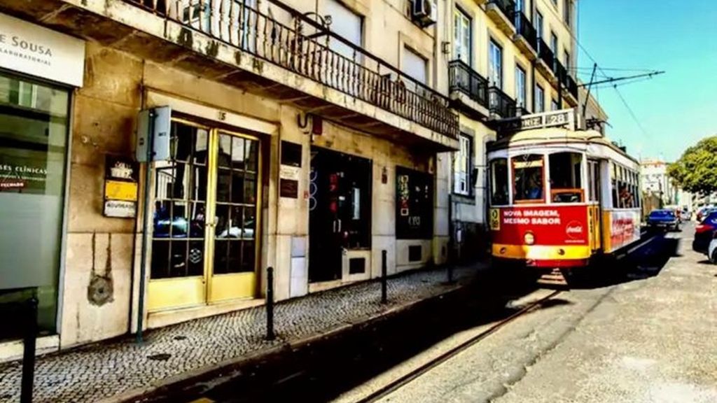 Full Sky in Chiado by LovelyStay