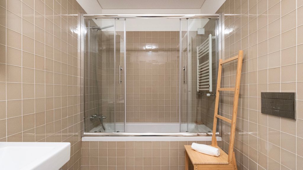 Cardosas Spacious Studio by LovelyStay