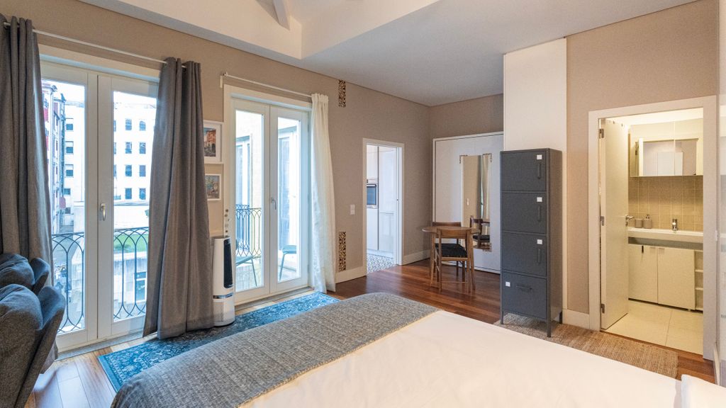 Cardosas Spacious Studio by LovelyStay