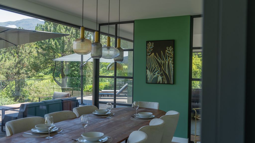 Panorama House by LovelyStay