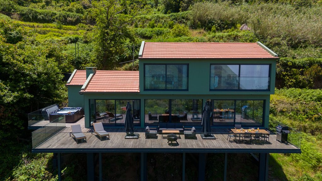 Panorama House by LovelyStay