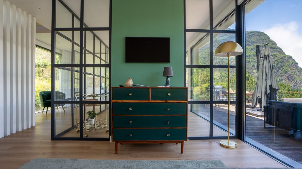 Panorama House by LovelyStay