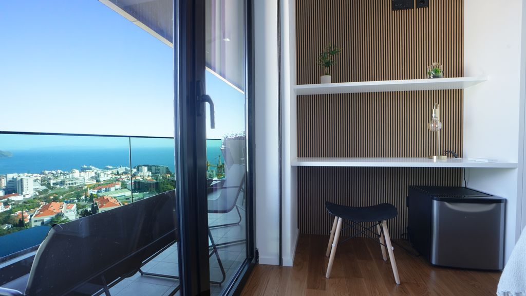 Diamond Ocean View by LovelyStay