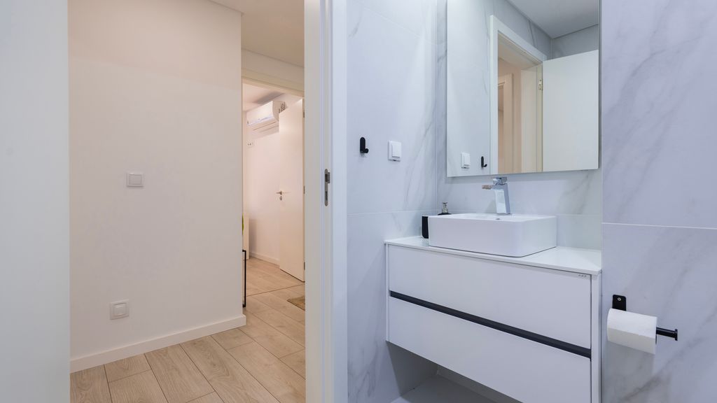 Homely 2BDR Apartment by LovelyStay