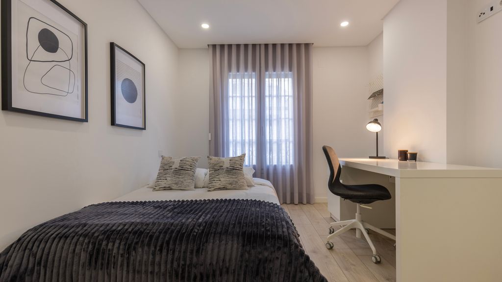 Homely 2BDR Apartment by LovelyStay