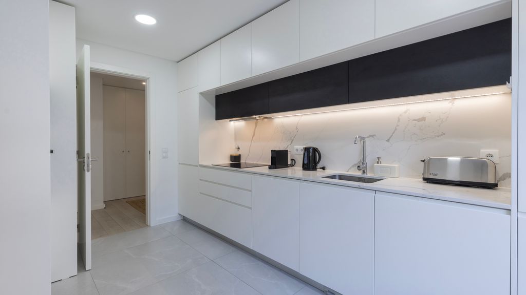 Homely 2BDR Apartment by LovelyStay