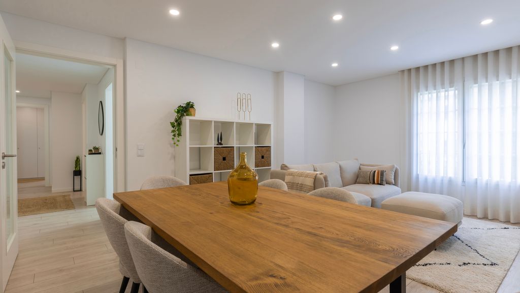 Homely 2BDR Apartment by LovelyStay