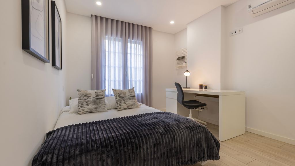 Homely 2BDR Apartment by LovelyStay