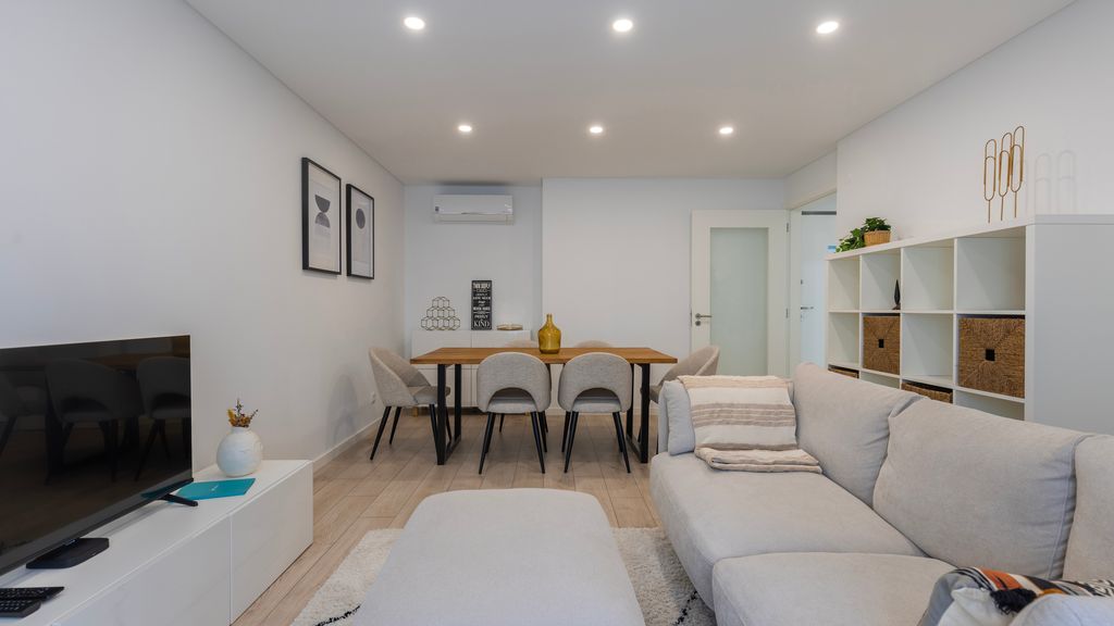 Homely 2BDR Apartment by LovelyStay