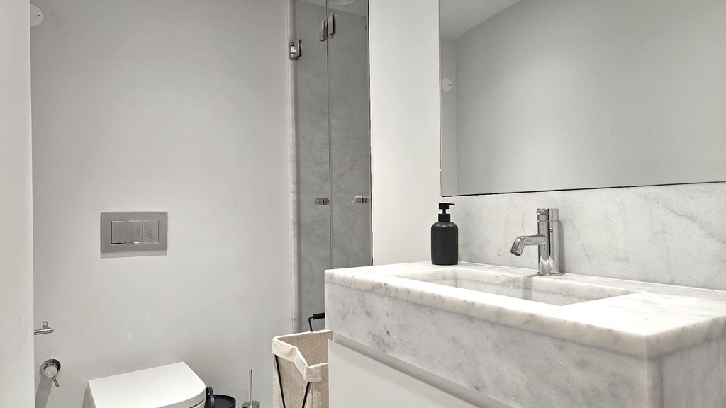 Luxe 1BDR Lisbon Property by LovelyStay