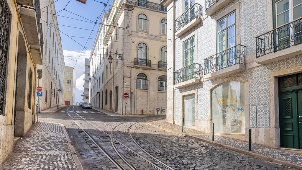 Luxe 1BDR Lisbon Property by LovelyStay