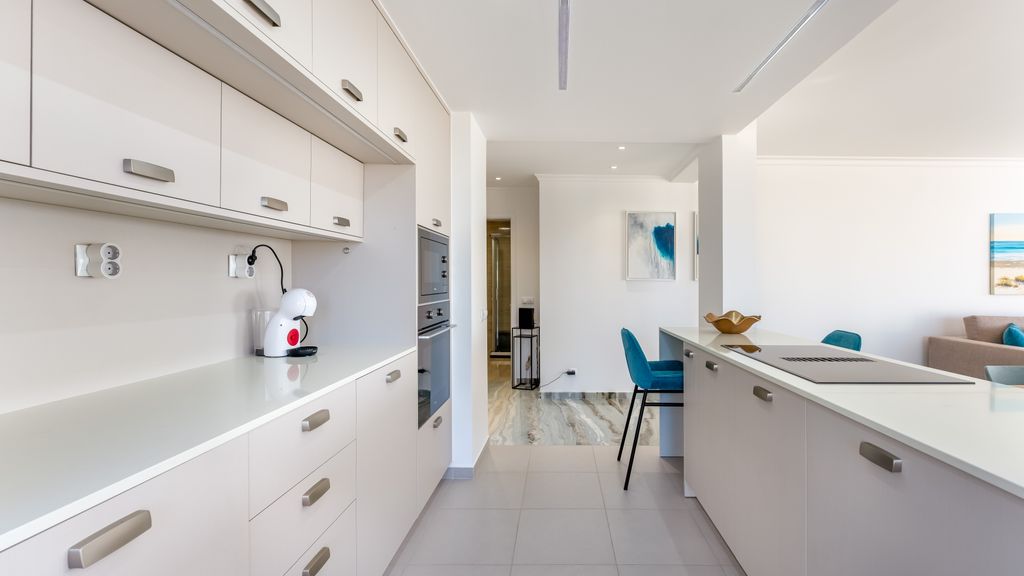 Ocean View 2 BDR Flat With Balcony by LovelyStay