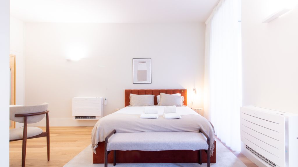 Miguel Bombarda House - 201 by LovelyStay