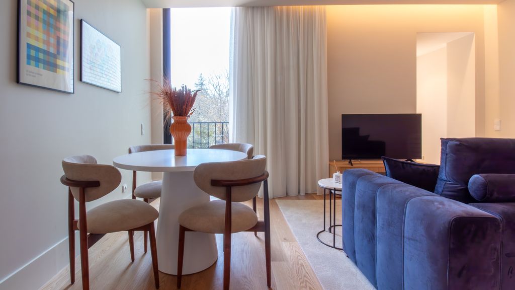 Miguel Bombarda House - 202 by LovelyStay