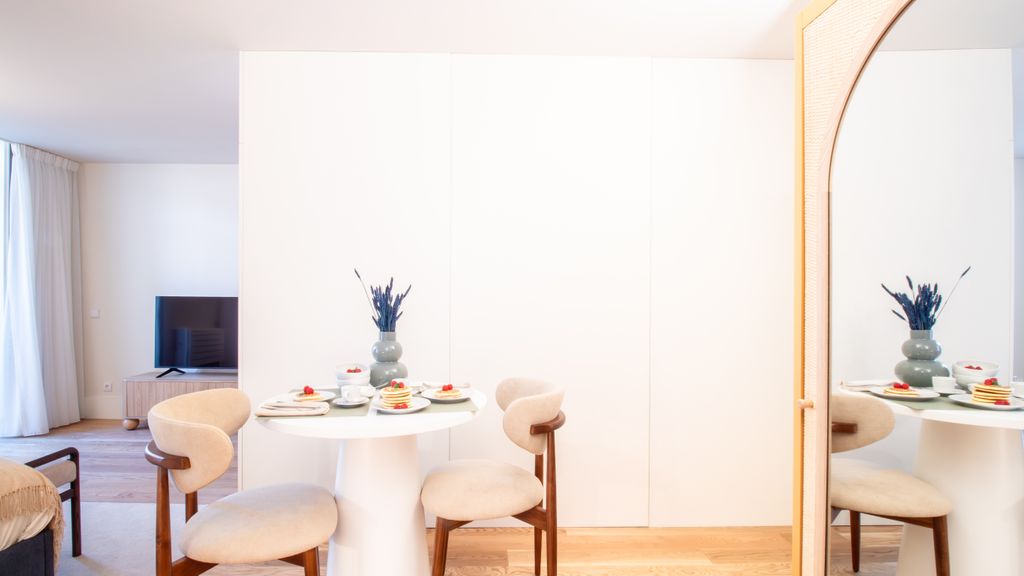 Miguel Bombarda House - 301 by LovelyStay