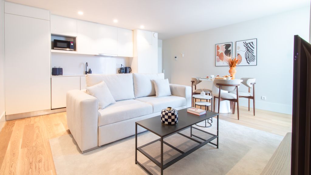 Miguel Bombarda House - 302 by LovelyStay